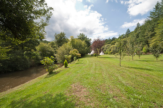 Cabanes et Tipi de l'Auvézère - photo 1