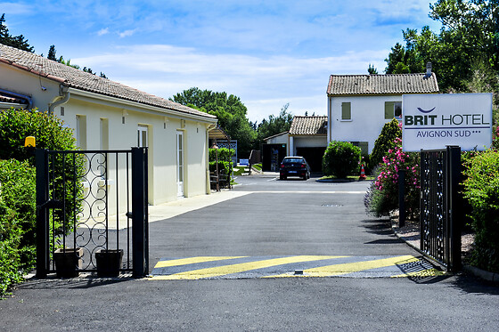 Brit Hotel Avignon Sud - photo 15