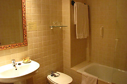 HOTEL DON CARLOS CACERES