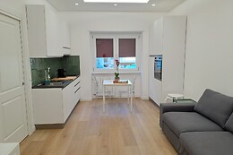 Simon's House