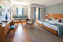 EUROTEL ALTURA 4*