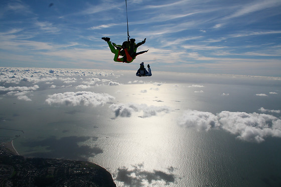 Abeille Parachutisme - photo 0