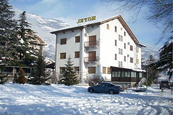 Hotel Dujany - photo 1