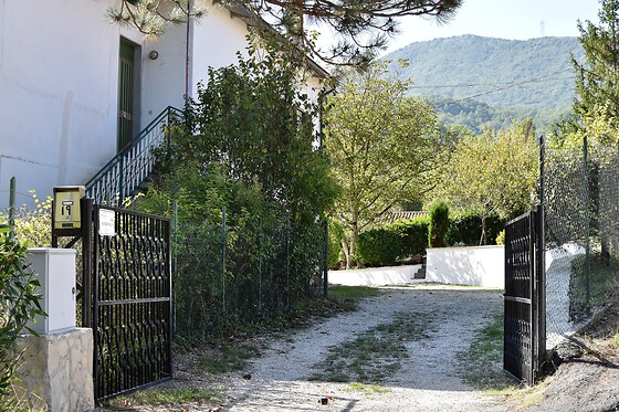 The Lover House - photo 1