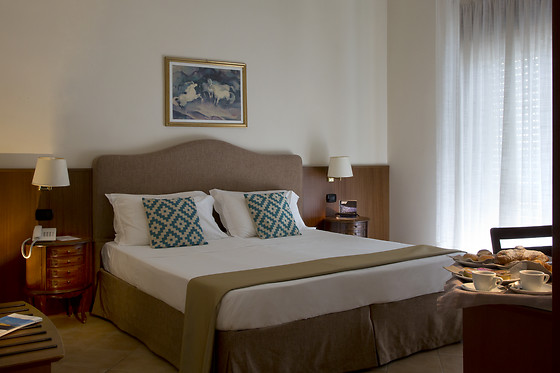 American Hotel - photo 4