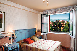 HOTEL AVENIDA REAL