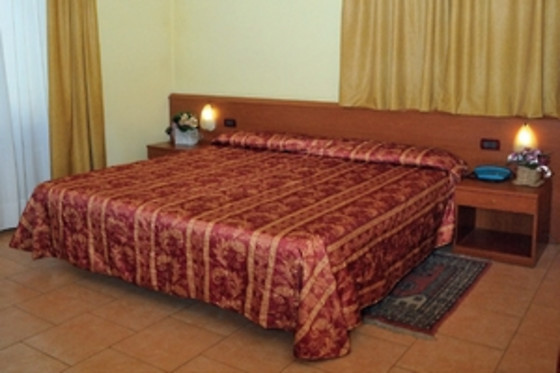 Hotel Innocenti - photo 3